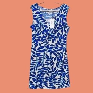LEOTA V-neck Sleeveless Dress. Super Comfy 1L NWT